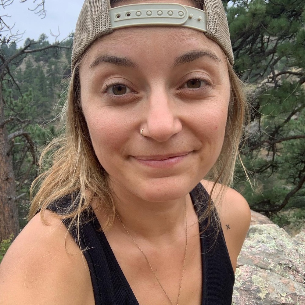 Meet your Posher, Laura